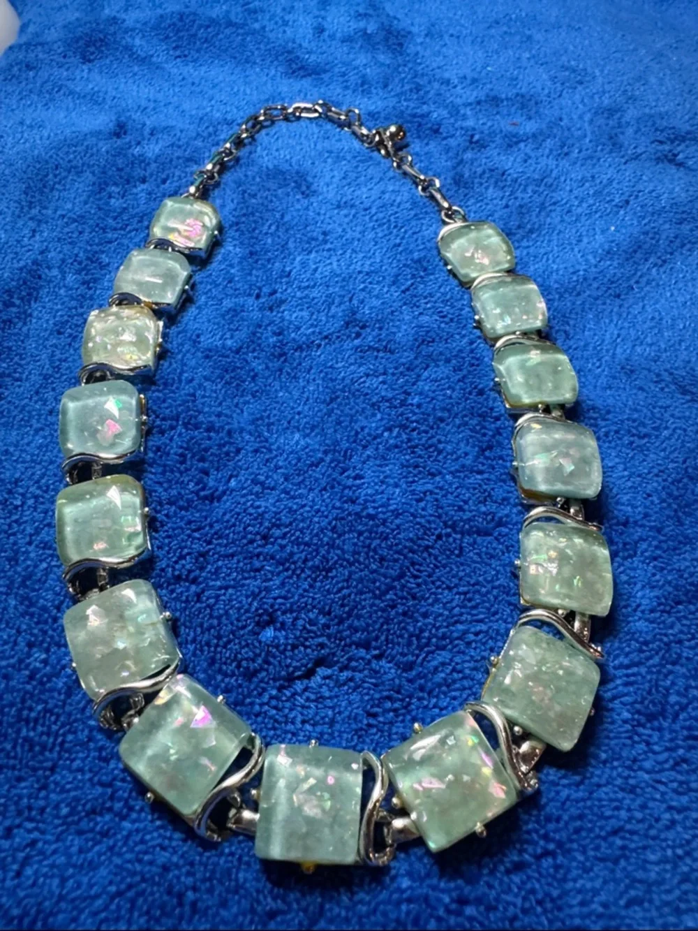 Vintage Coro Confetti Thermoset Lucite 16” Necklace! Late 50’s early 60’s! - Picture 2 of 2